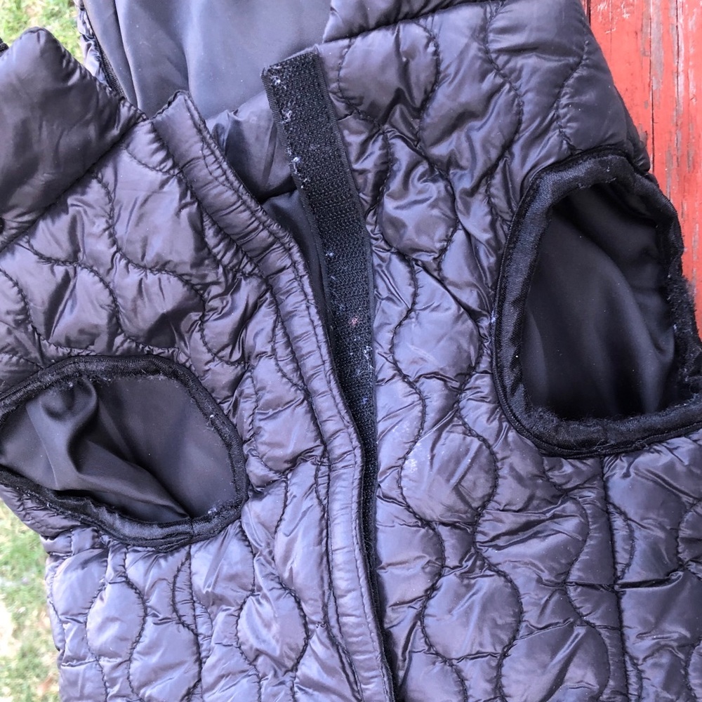 Medium/small doggie puffer coat